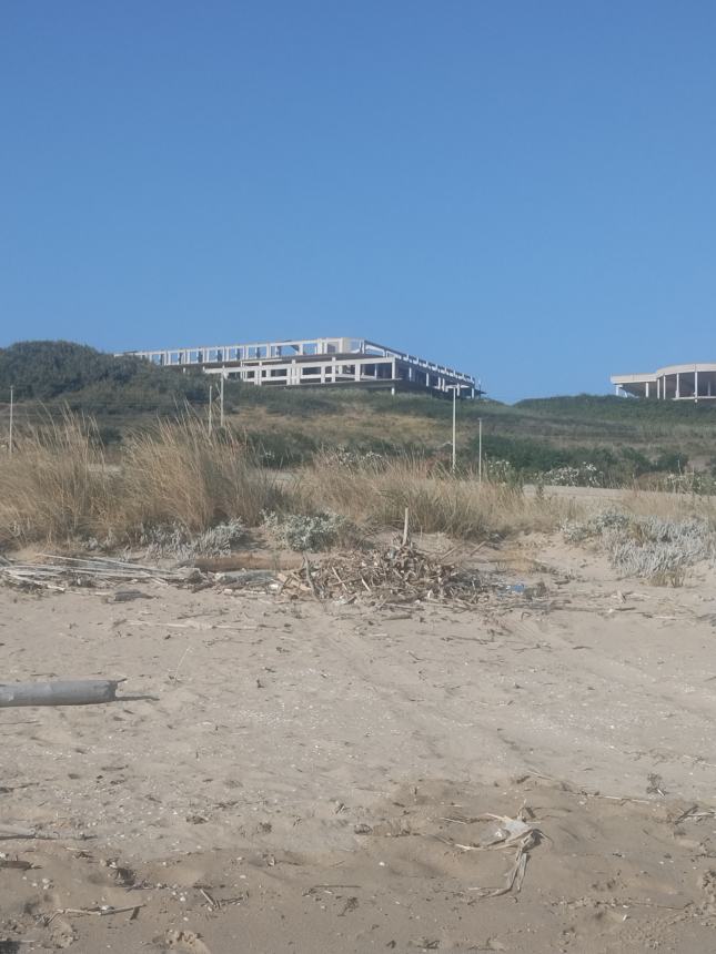 Incuria sulla spiaggia 