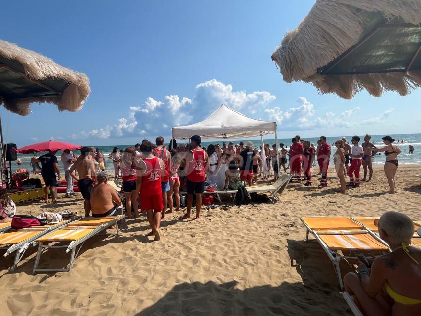 Prevenzione annegamento, a Vasto Marina dimostrazioni in spiaggia: "Oltre 400 vittime l'anno"