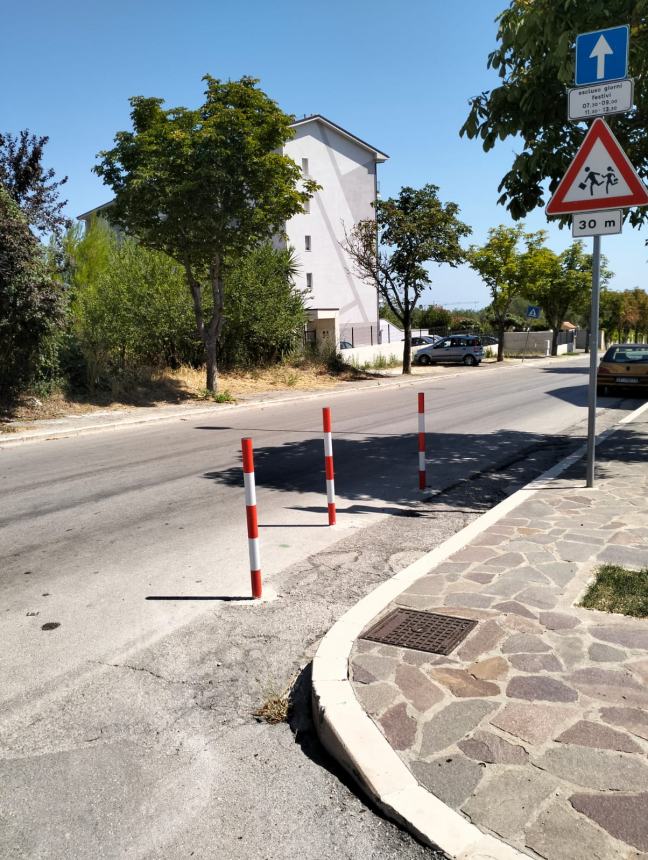 Meno parcheggi più dissuasori a via Ritucci Chinni, Menna: “Problema di sicurezza stradale”