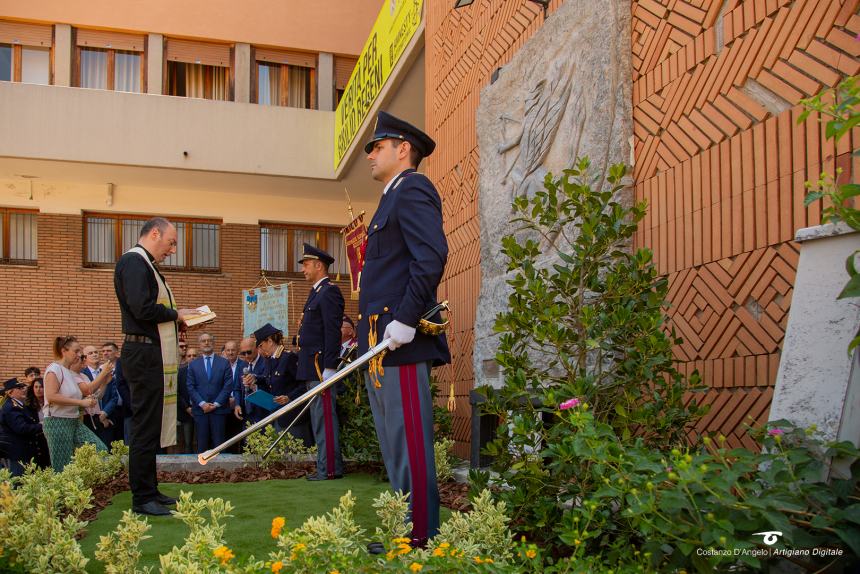 Svelato a Vasto il “Centauro alato” simbolo del coraggio della polizia stradale