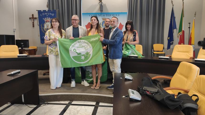 Spiaggia a misura di bambino, la Bandiera Verde di Termoli sventola sui lidi della costa