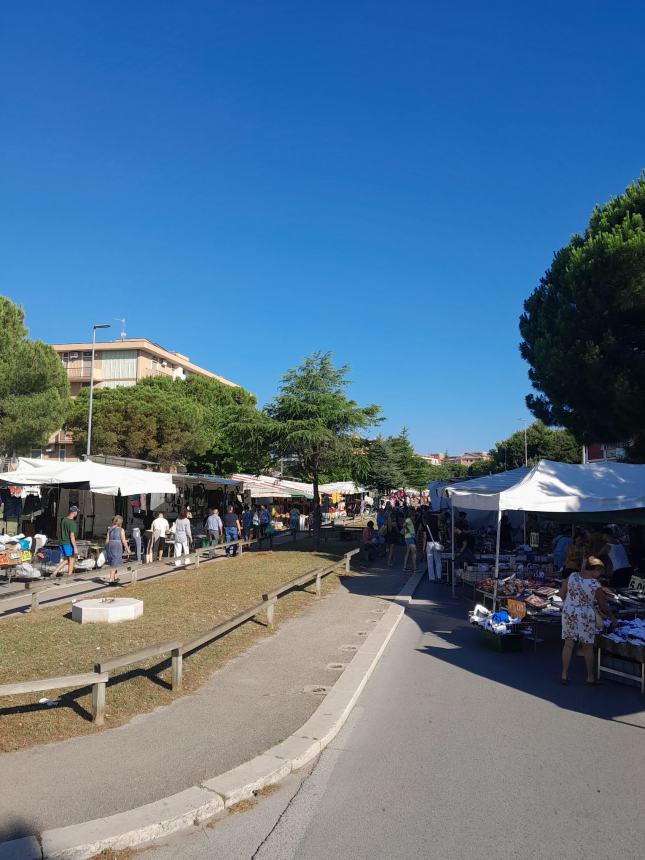 La fiera di luglio in piazza del Papa