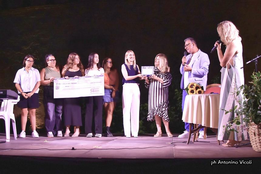 Successo a Vasto per la proclamazione dei vincitori del Premio letterario Emily 