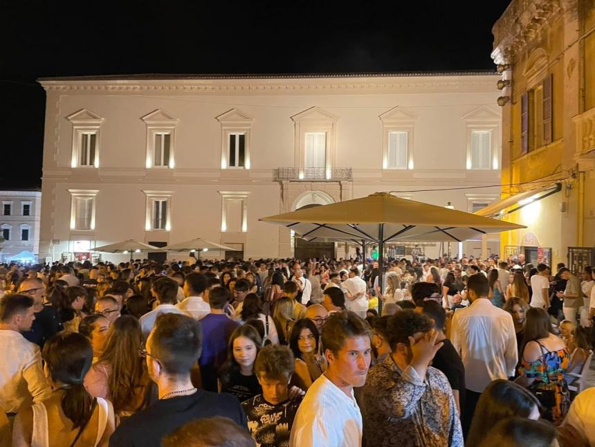 A Vasto non si dorme: la magia della "Notte in Centro" avvolge il centro storico