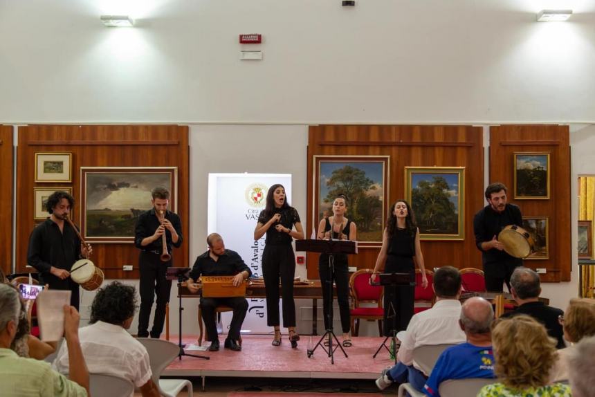 Trionfo per l’Ensemble MusiCanti Potestatis a Vasto con il concerto di musica medievale