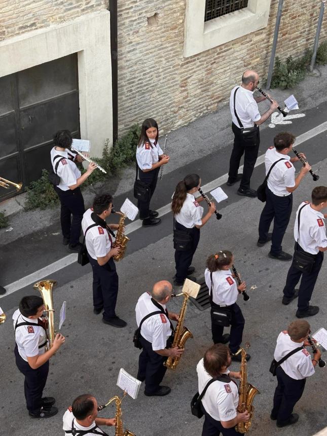 Madonna del Carmine, in tanti alla processione per le strade del centro