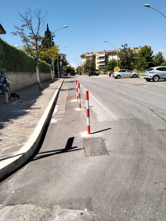 Meno parcheggi più dissuasori a via Ritucci Chinni, Menna: “Problema di sicurezza stradale”