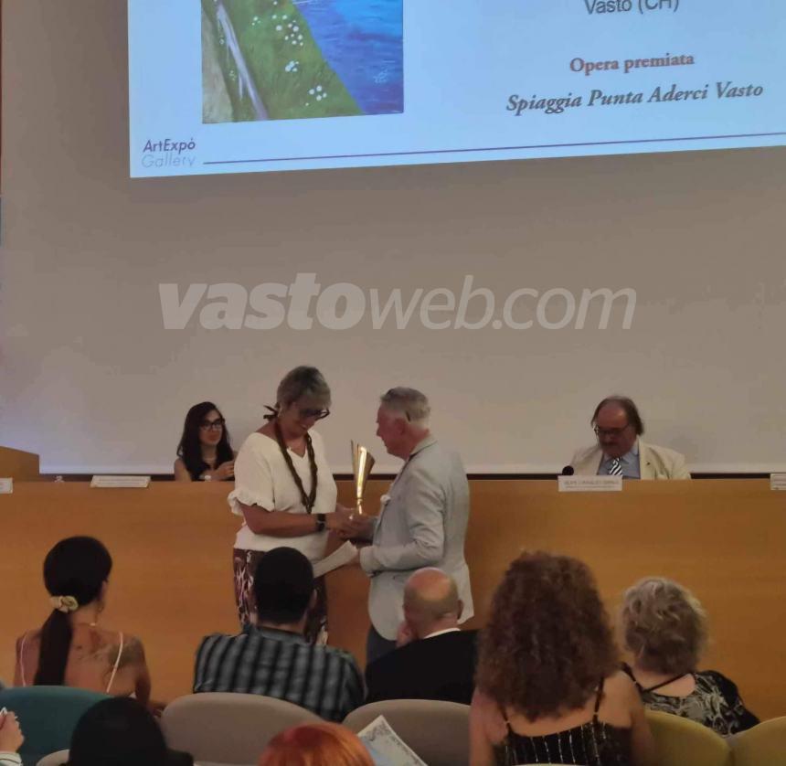 Cinzia Corti da applausi: premiata al WorldArt Collection con “Punta Aderci”