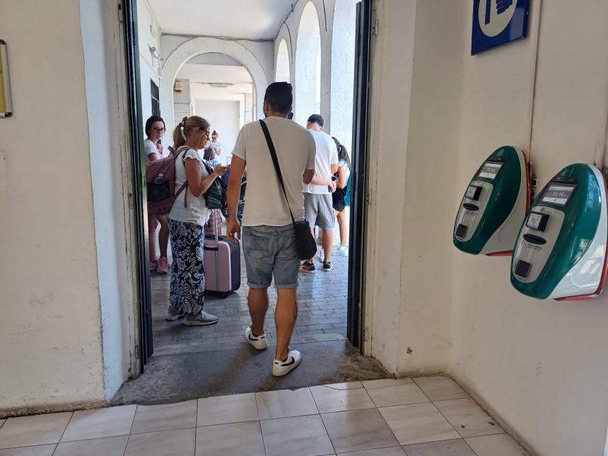 «Termoli, capitale molisana del turismo con una stazione da “scale mobili”»