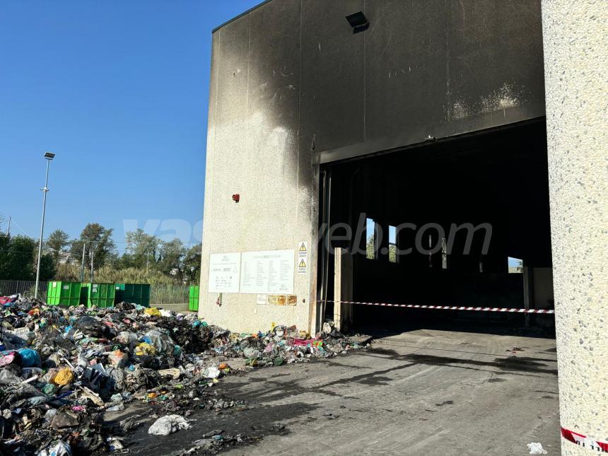 Incendio alla Ecolan a Lanciano, danni ingenti al capannone