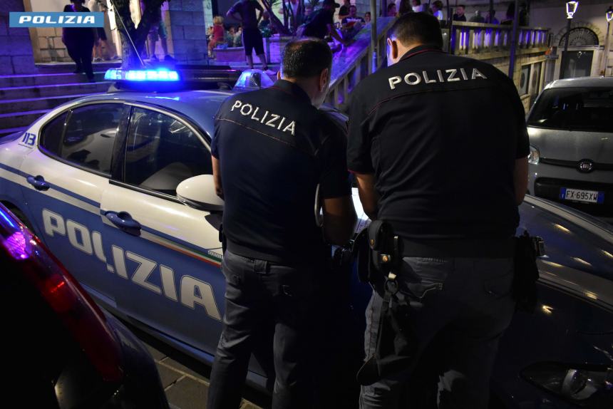 Movida in sicurezza: controlli e sanzioni nei locali, la Polizia pentra sanziona due esercenti