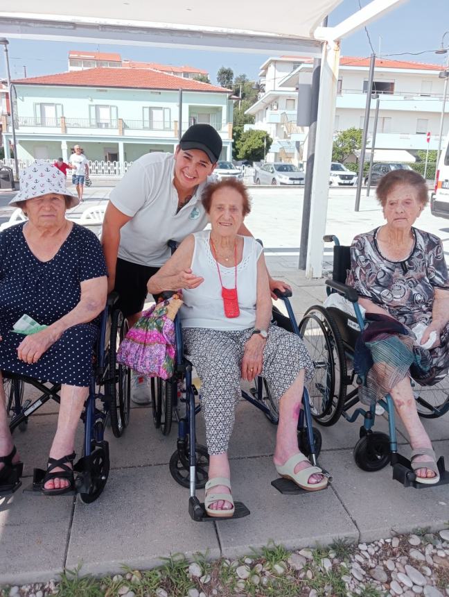 “Spiaggia per tutti” a Fossacesia Marina: al via il servizio di trasporto per anziani