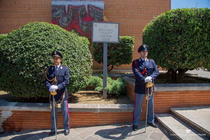 Svelato a Vasto il “Centauro alato” simbolo del coraggio della polizia stradale