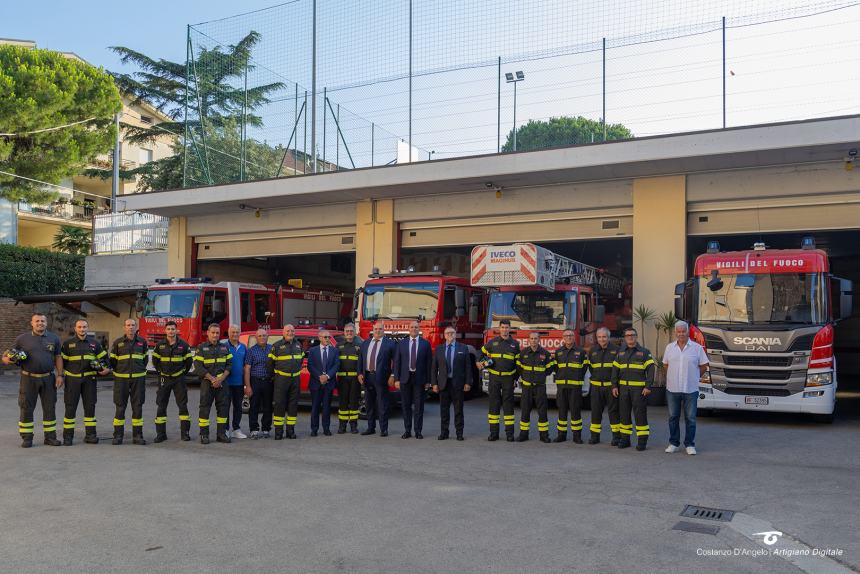 Bellano a Vasto: "I vigili del fuoco di Vasto meritano tanto per tutto quello che fanno" 