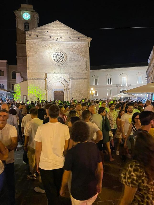 A Vasto non si dorme: la magia della "Notte in Centro" avvolge il centro storico