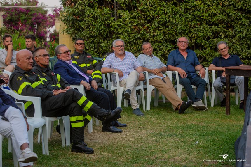 Bellano a Vasto: "I vigili del fuoco di Vasto meritano tanto per tutto quello che fanno" 