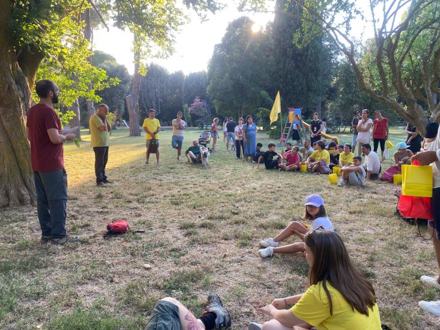 Tour "Amici alberi" al parco comunale: il regno della biodiversità 