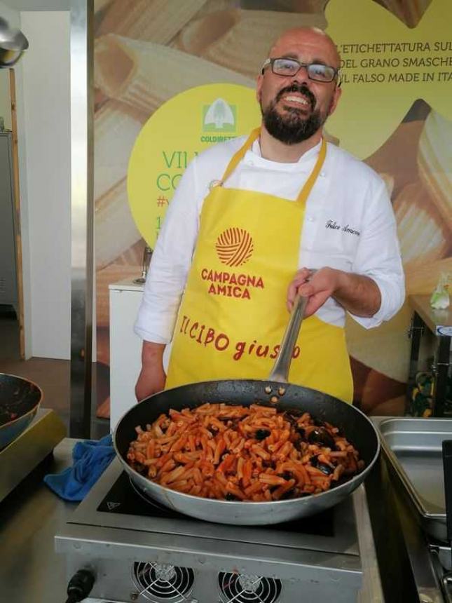 La "treccia" di Santa Croce di Magliano sul podio del Villaggio Coldiretti a Venezia