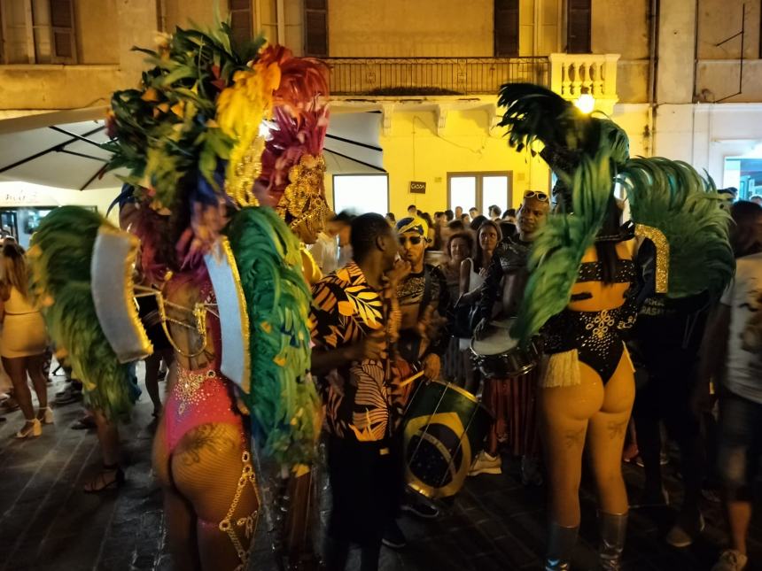 A Vasto non si dorme: la magia della "Notte in Centro" avvolge il centro storico