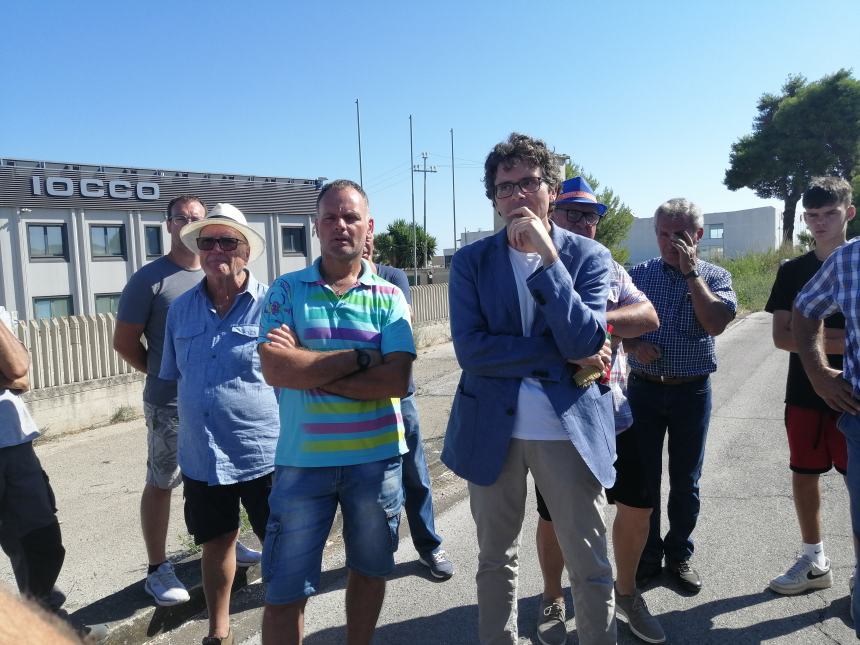 Protesta dei trattori a Vasto: "Un'azienda media ha perso 100 mila euro, oltre a investimenti fatti"