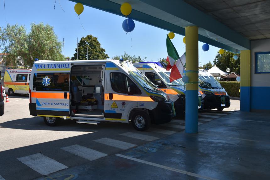 La benedizione delle nuove ambulanze alla Misericordia