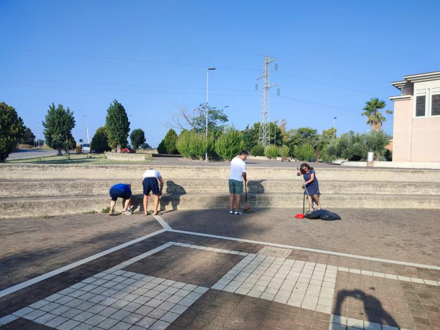 Piazza di Santa Maria degli Angeli ripulita dalle scritte