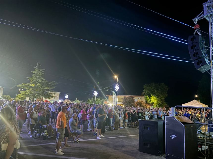 Col concerto di Paolo Vallesi e i fuochi sipario sulla festa di quartiere a Difesa Grande