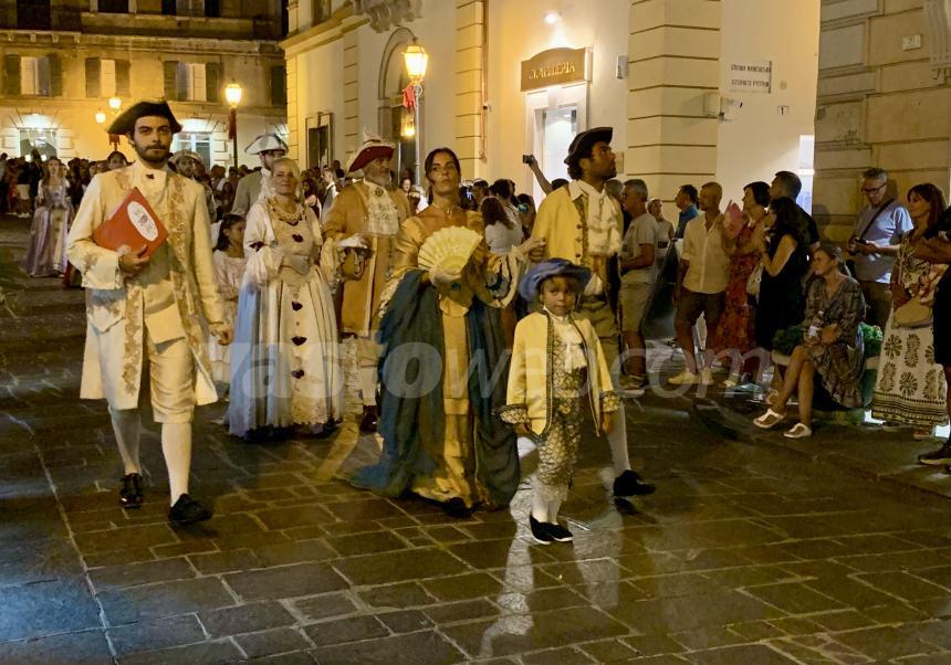 Applausi e grandi emozioni a Vasto con la rievocazione del Toson d’Oro