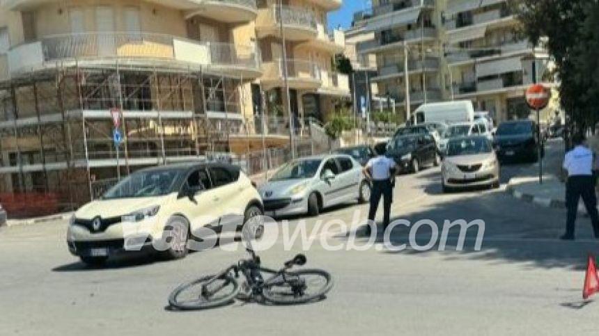 Scontro bici-auto sulla Circonvallazione Histoniense, ferito ciclista 63enne