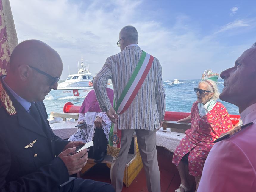 San Basso in processione a mare sul Nonno Rocco