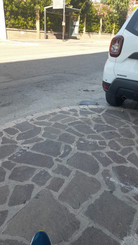 Barriere architettoniche, disabili al limite ma l’amministrazione rassicura: “Pronti gli interventi”