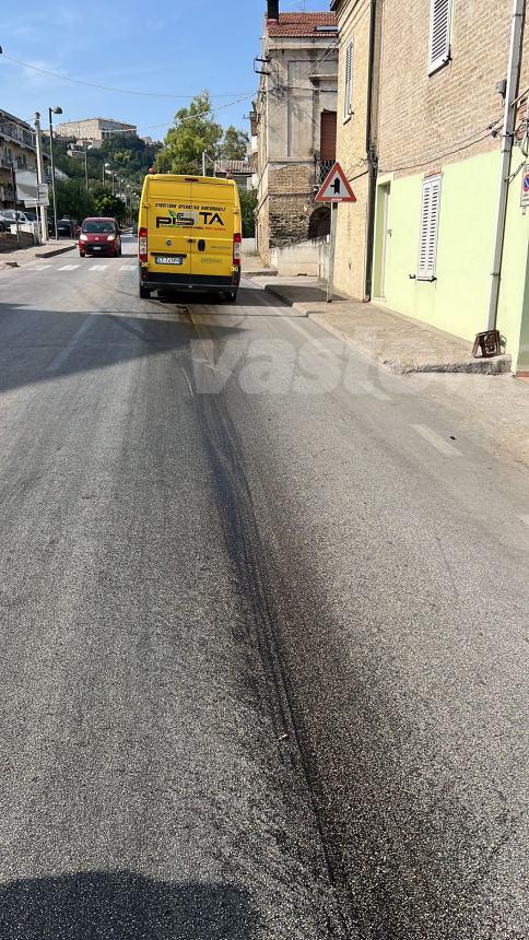 Autocisterna perde olio in via Istonia e raggiunge Monteodorisio: viabilità in tilt