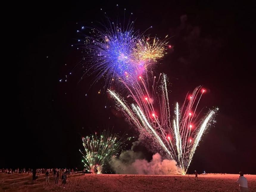 La magia dei fuochi illumina Torino di Sangro: in tanti alla festa di San Michele Arcangelo