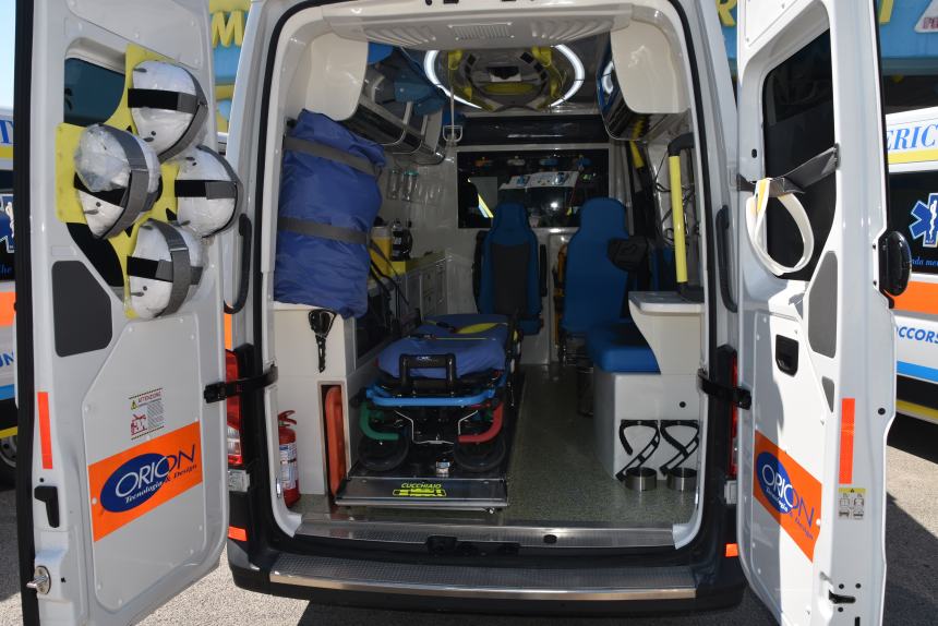 La benedizione delle nuove ambulanze alla Misericordia