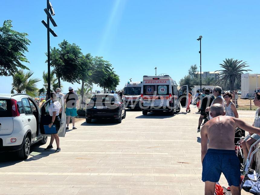 Signora  accusa malore sulla spiaggia di San Salvo Marina, allertato l'elisoccorso