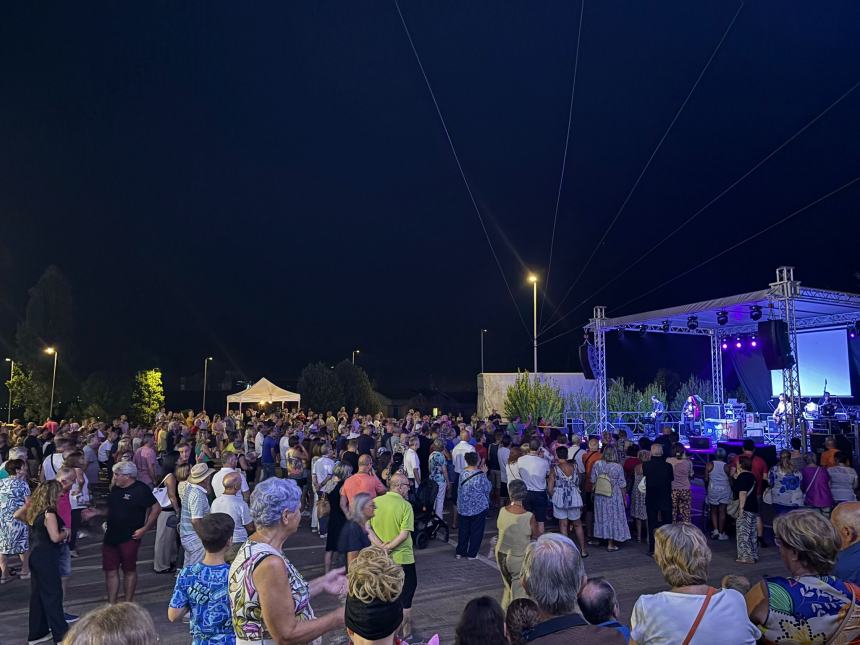 Col concerto di Paolo Vallesi e i fuochi sipario sulla festa di quartiere a Difesa Grande