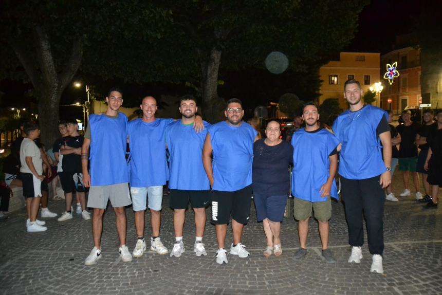 I colori della tradizione: il successo del Palio di San Nicola 