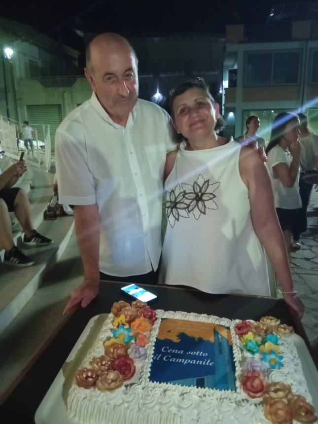 In tanti a San Salvo per la “Cena sotto il Campanile” della Parrocchia San Nicola