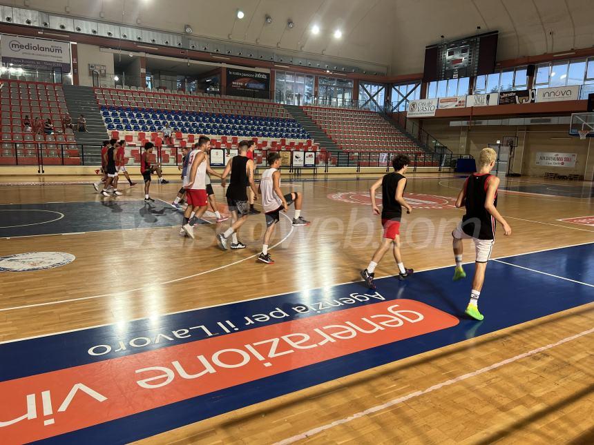 Inizia la stagione della Vasto Basket: 1º allenamento sotto gli occhi di coach Forgione