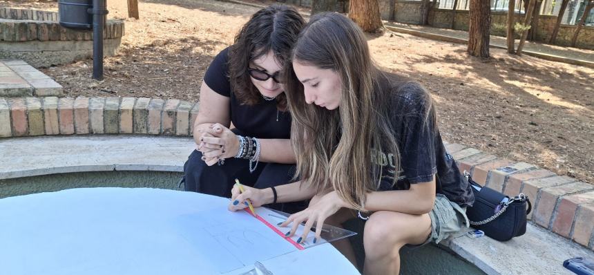 80 bambini insieme per rigenerare la Pista di Pattinaggio nella Villa  