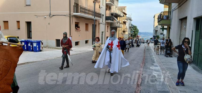 I colori della tradizione: il successo del Palio di San Nicola 