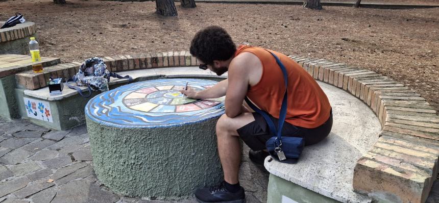 80 bambini insieme per rigenerare la Pista di Pattinaggio nella Villa  