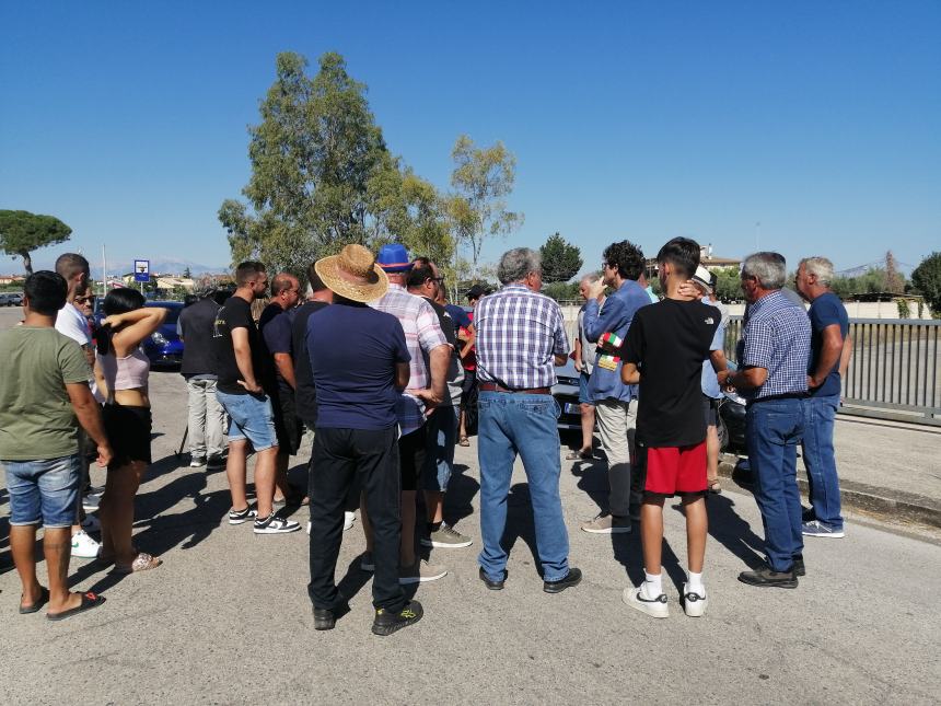 Protesta dei trattori a Vasto: "Un'azienda media ha perso 100 mila euro, oltre a investimenti fatti"