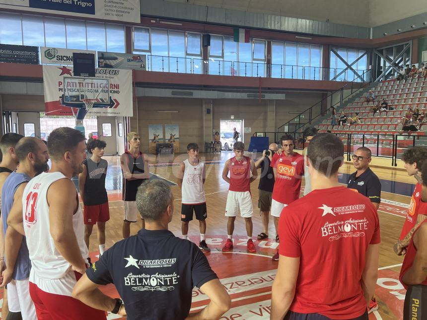 Inizia la stagione della Vasto Basket: 1º allenamento sotto gli occhi di coach Forgione