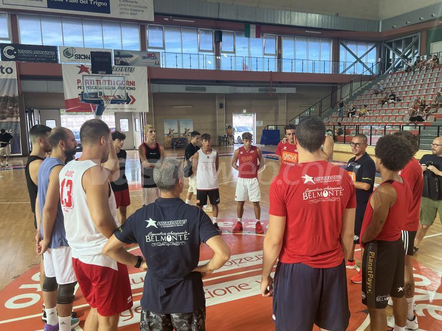 Inizia la stagione della Vasto Basket: 1º allenamento sotto gli occhi di coach Forgione