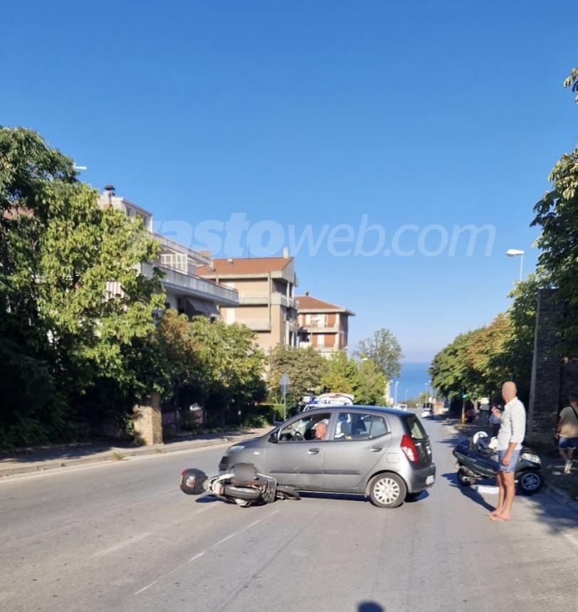 Scontro auto-scooter sul viadotto Histonium: ferita una ragazza 