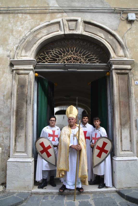 I colori della tradizione: il successo del Palio di San Nicola 