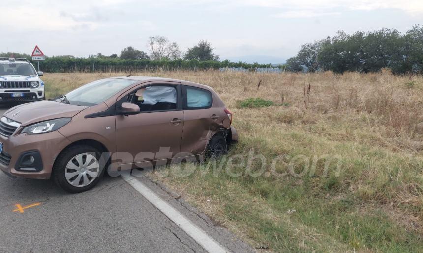 Scontro tra due vetture in via San Lorenzo, 3 i feriti