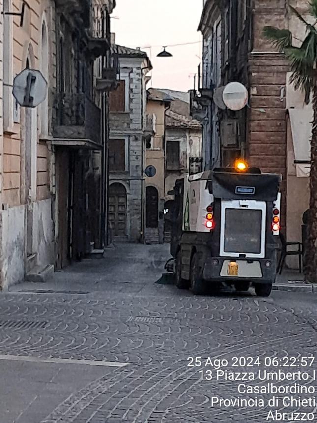 Interventi di pulizia straordinaria per le strade del centro storico di Casalbordino