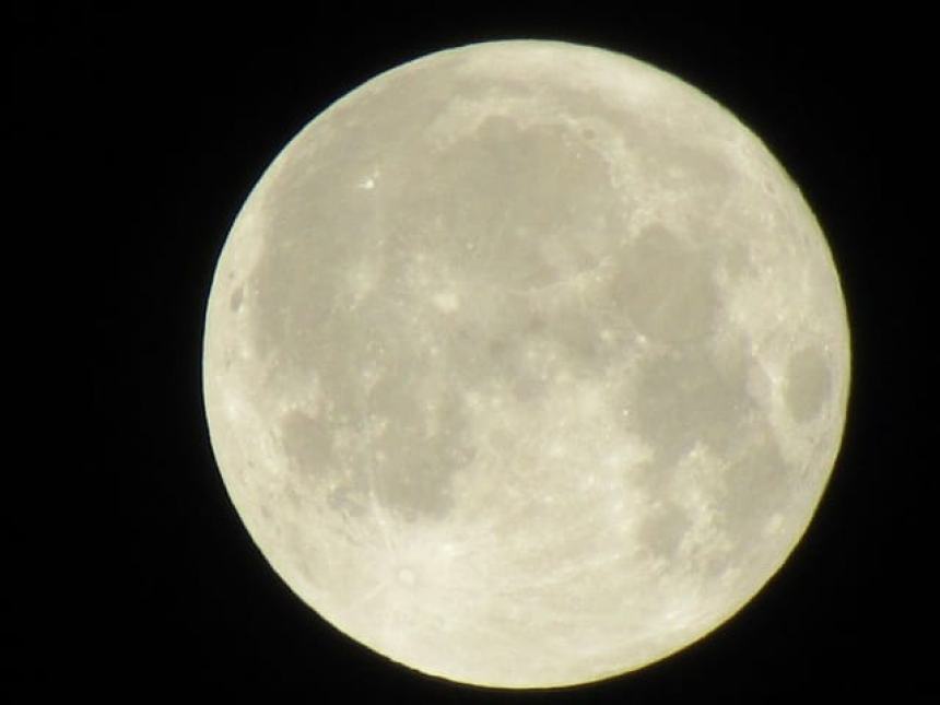 Lo spettacolo della superluna da Termoli Nord